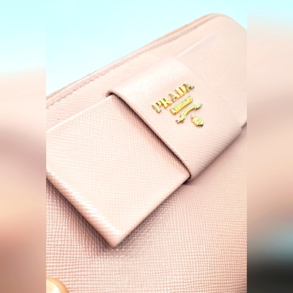 PRADA long leather Saffiano Pink wallet excelent conditions - Re-furneshed - Picture 3 of 16